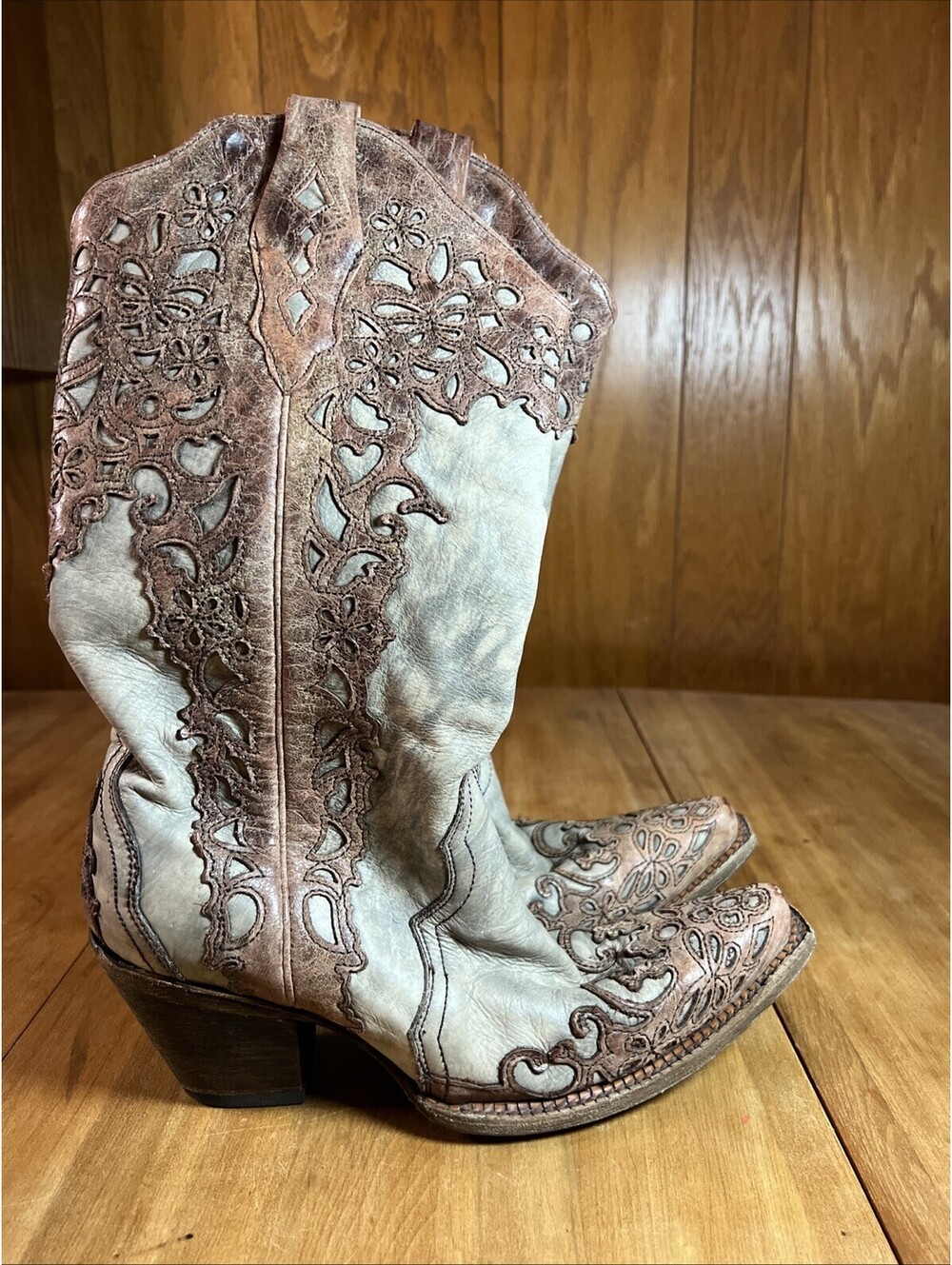 Corral Vintage A2665 Sand Cognac Laser Cut Inlay Western Boots Women’s 9 M